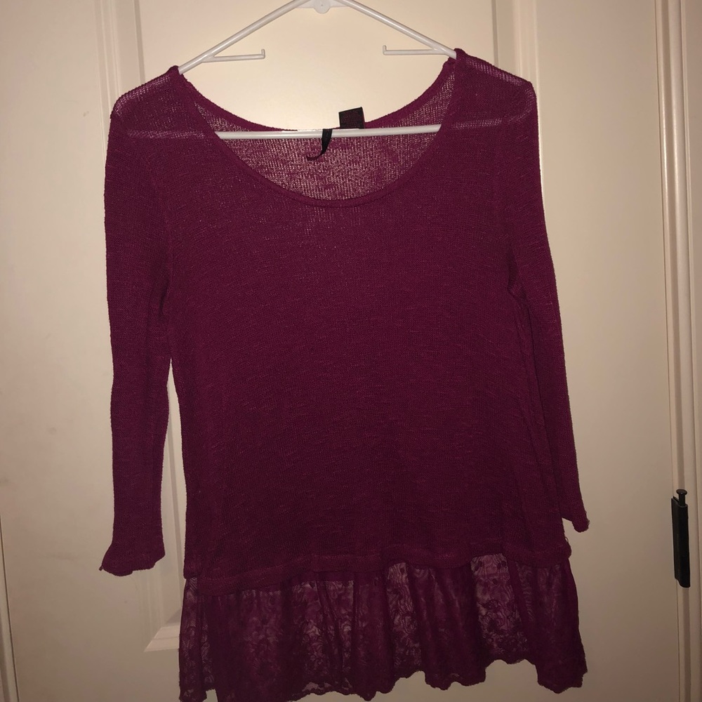 Maroon 3/4 length shirt